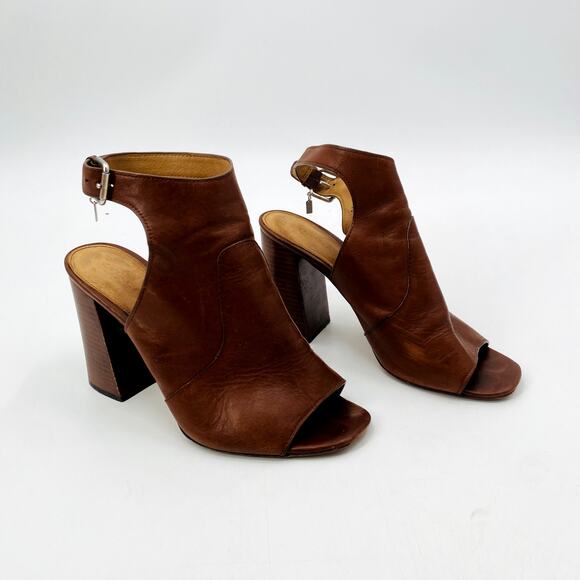 Coach Size 9.5 Brown Leather Heeled Open Toed Sandals - Picture 2 of 6